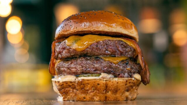 hamburguesa-the-fitzgerald-elle-1-1642756991