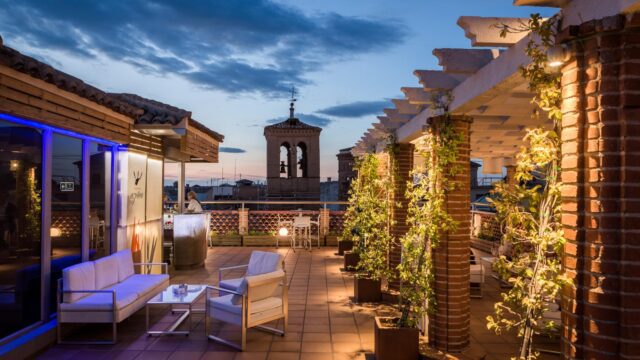 terraza-noche-azotea-hotel-carlos-v-toledo